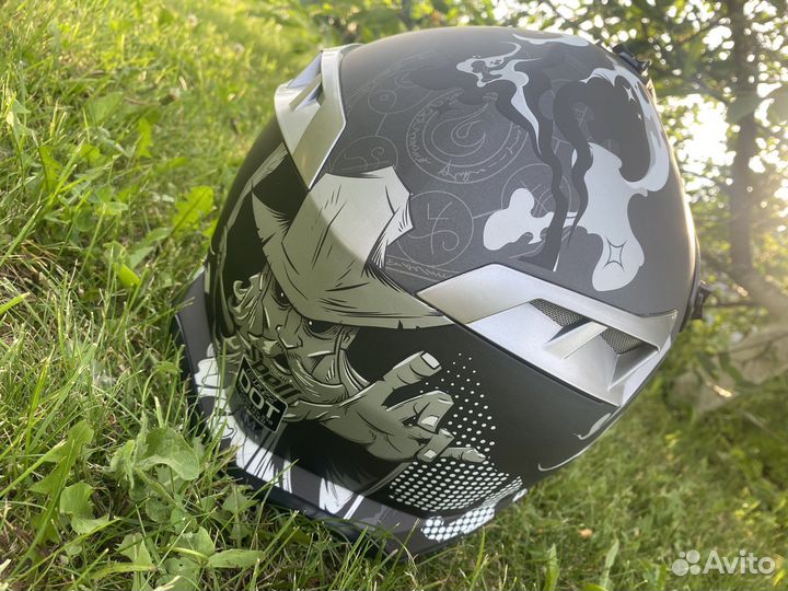 Кроссовый шлем