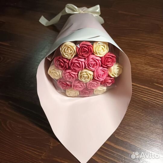 Букеты из шоколадных цветов