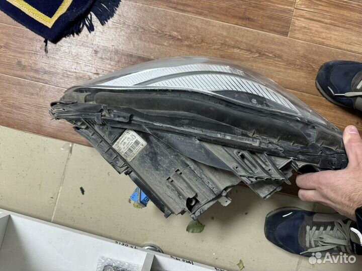 Фара на cls w218