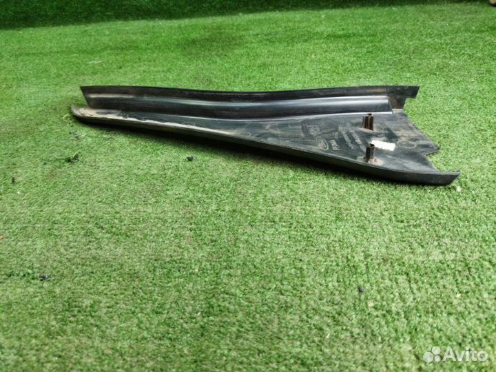 Накладка двери задняя правая Ford Focus 2