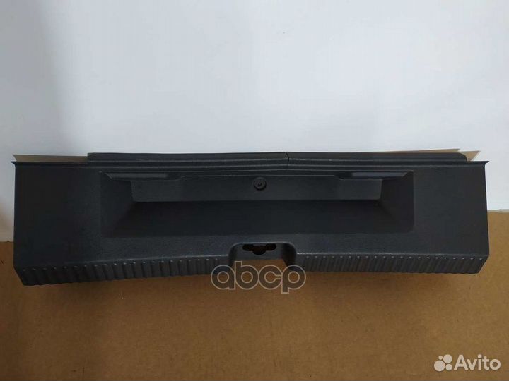 Обшивка багажника на заднюю панель VW polo (SED