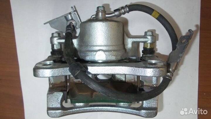 Hyundai Genesis g70 2018г. суппорт передний левый