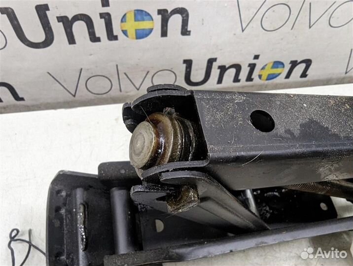 Домкрат Volvo XC70 (2004-2007)