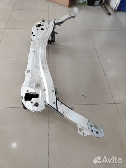 Панель телевизора в сборе Mercedes W213