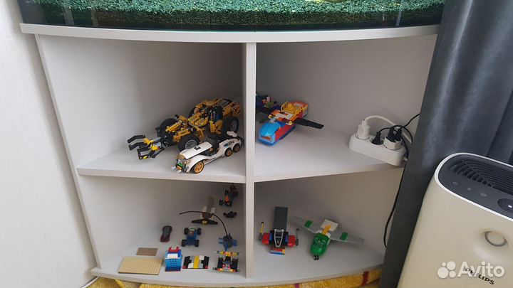 Аквариум для рыбок угловой