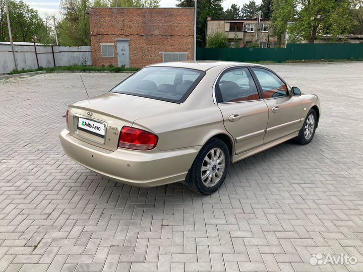 Hyundai Sonata 2.0 МТ, 2005, 130 500 км