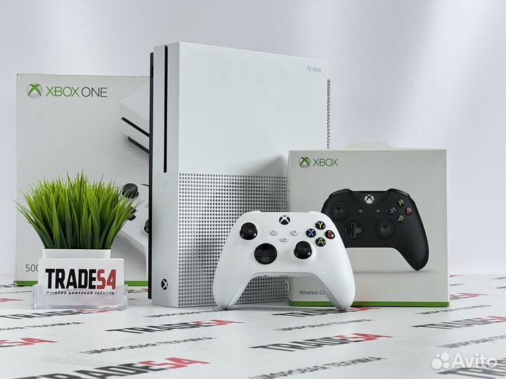 Xbox One S 2 Геймпада 500 Игр