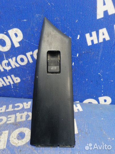 Кнопка стеклоподъемника Audi A8 седан ABZ 1996