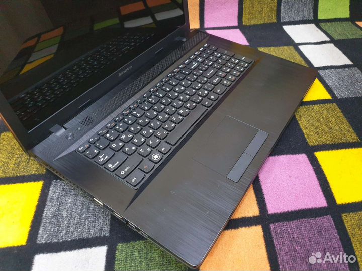 Ноутбук Lenovo G700 на i5