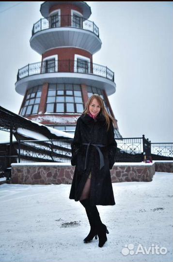 Шуба классика с капюшоном, брала в Греции