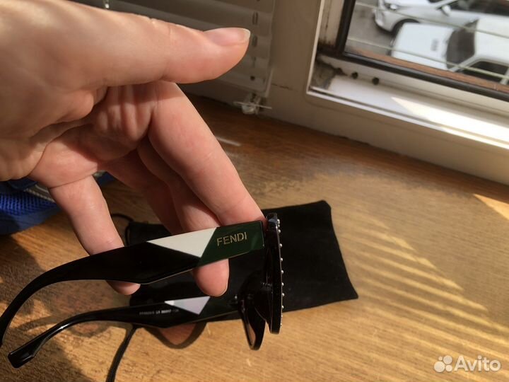 Солнцезащитные очки