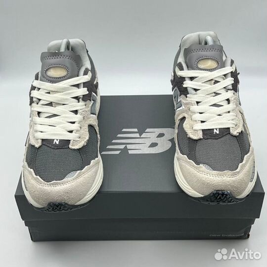 Комфортные New Balance 2002R White кроссовки