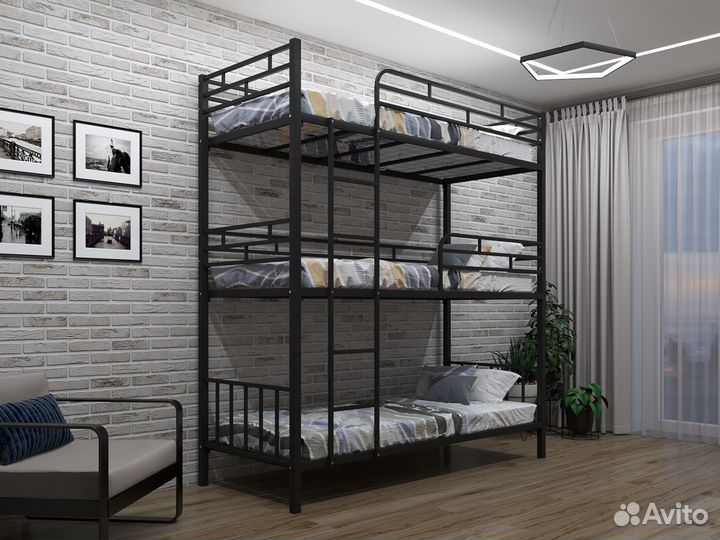 Трехъярусная кровать