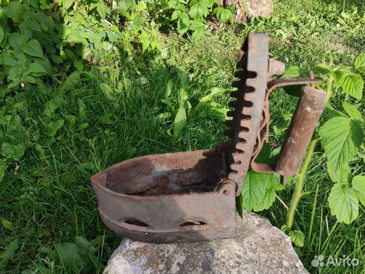 Утюг древний