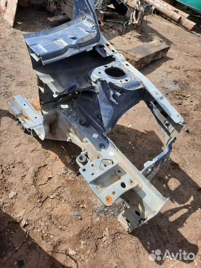 Четверть передняя (лонжерон) Megane 2 Меган