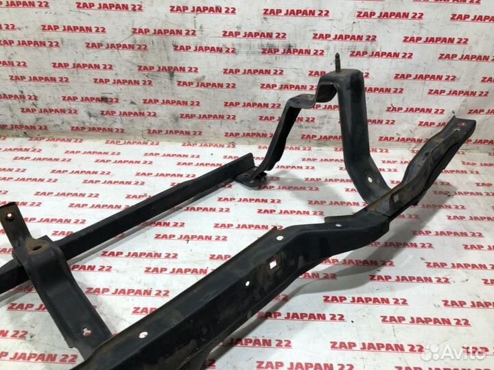 Усилитель бампера передний Mitsubishi Challenger