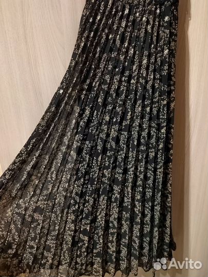 Костюм праздничный новый