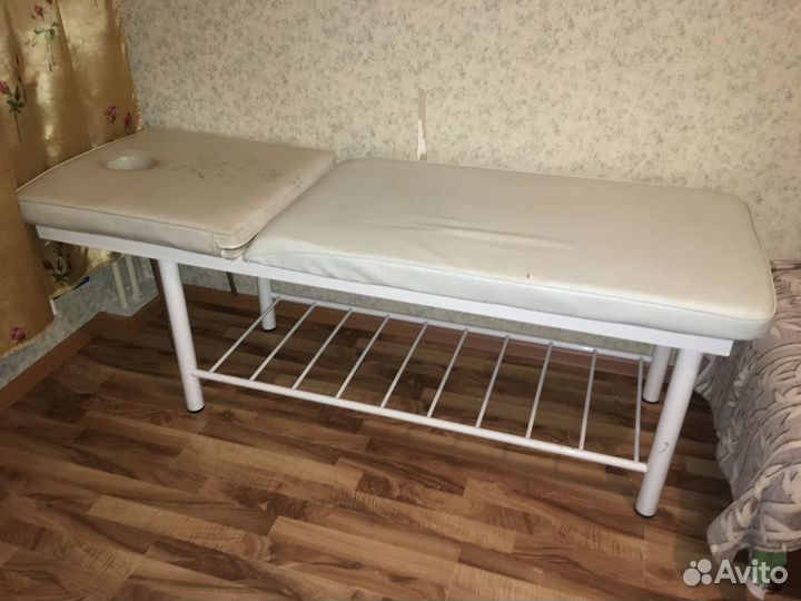 Массажный стол