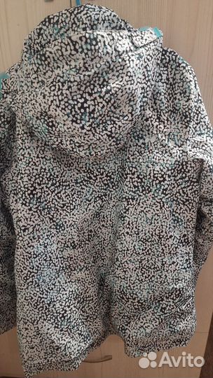 Качественная фирменная водонепроницаемая куртка