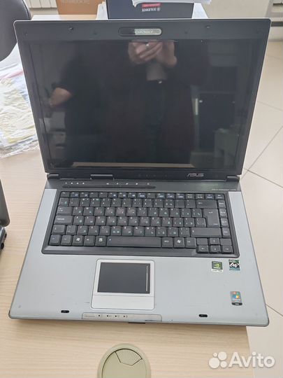 Ноутбук на запчасти