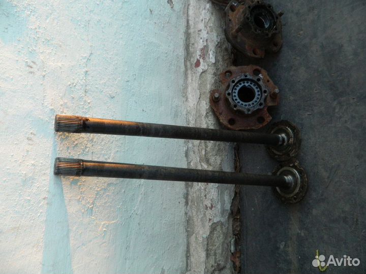 Полуоси заднего моста на мазда титан 1991 г