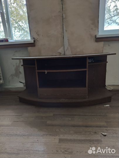 Тумба под телевизор