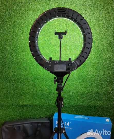 Кольцевая лампа 36 см профессиональная