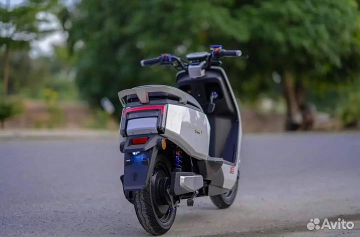 Электроскутер LotKind H1