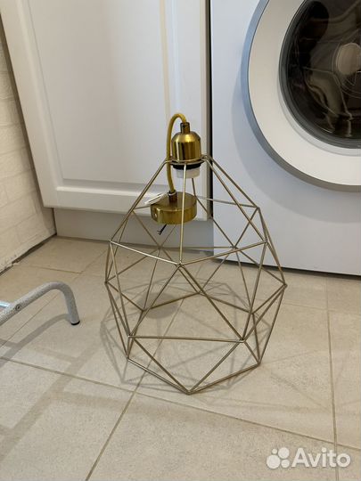 Светильник подвесной золотой