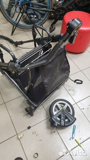 Фиксатор переднего колеса детской коляски,фиксато