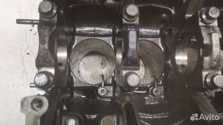 Блок цилиндров 646585 mercedes-benz Sprinter (1996