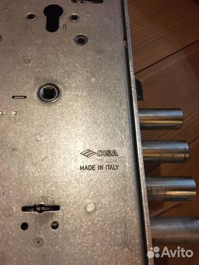 Дверной замок cisa 57.786.48
