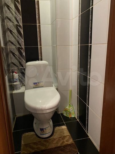 2-к. квартира, 63 м², 1/9 эт.