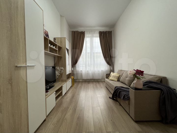 1-к. квартира, 35 м², 1/15 эт.