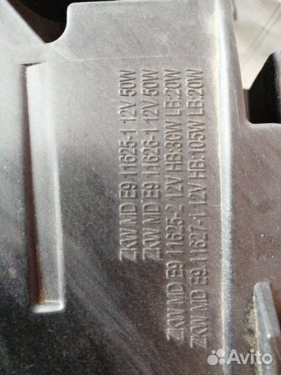 Фара передняя правая Audi Q7 4MB