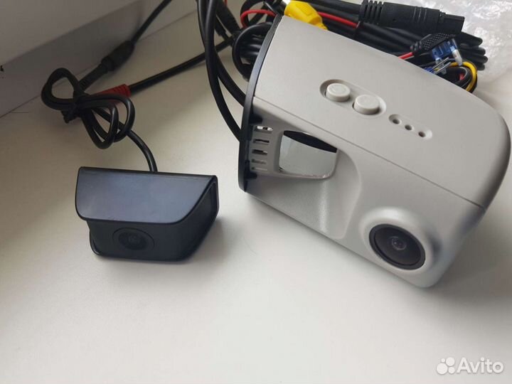 Регистратор под зеркало на лобовое для audi