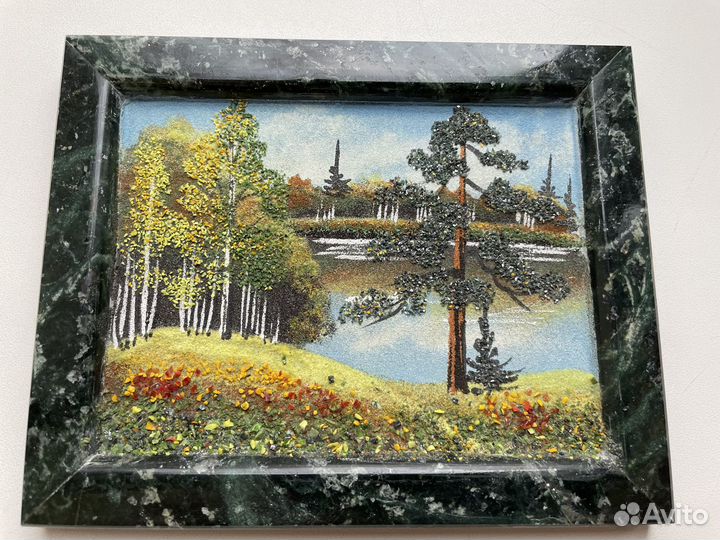 Панно из камня