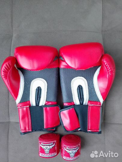 Боксерские перчатки 12 oz Everlast