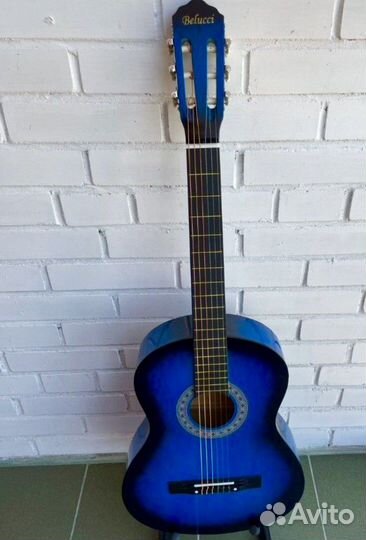Классическая гитара Belucci