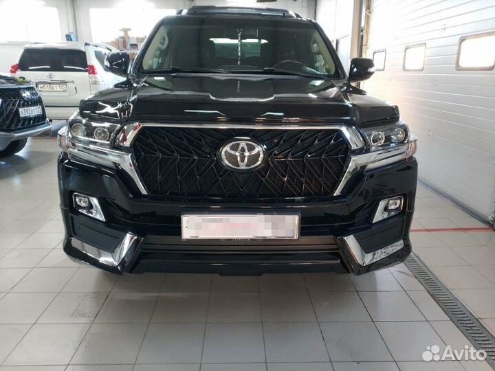 Рестайлинг пакет на Land Cruiser 200