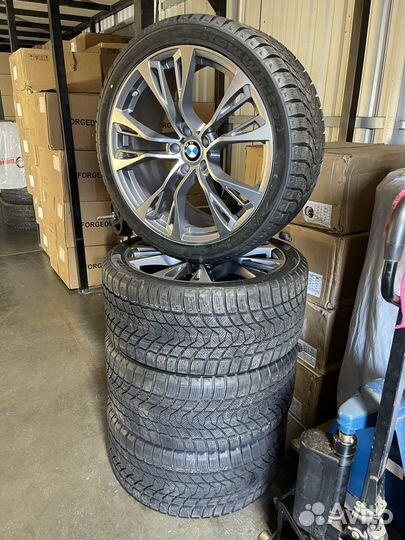 Tri Ace Snow White II 295/35 R21 107H