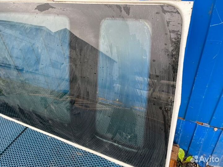 Стекло боковое Ford Transit 2.4