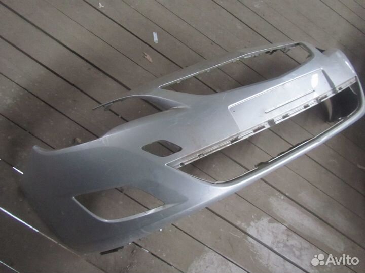 13264403 Бампер передний Astra J 5 HB до 2012