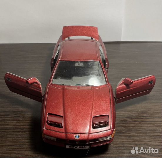 Модель автомобиля бмв 850i