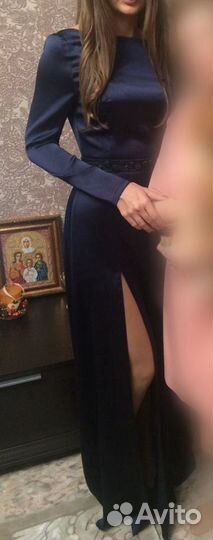 Платье с открытой спиной