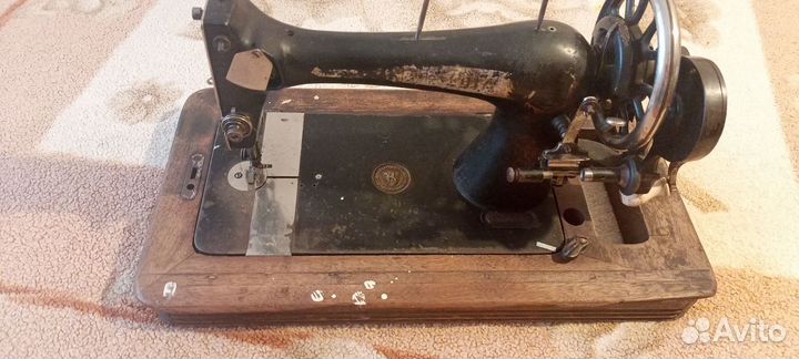 Старинная швейная машинка biesolt & locke meissen