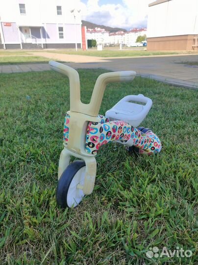 Беговел chillafish bunzi