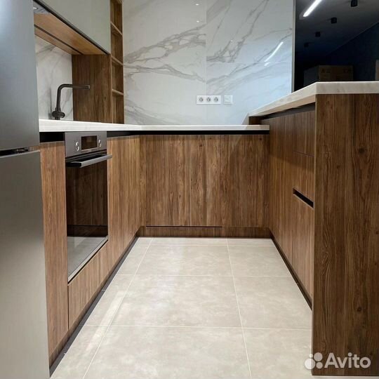 Кухонный гарнитур до потодка. Онлайн расчет