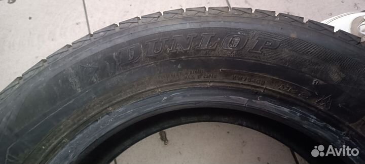 Dunlop Winter Maxx SJ8 215/65 R17 103R