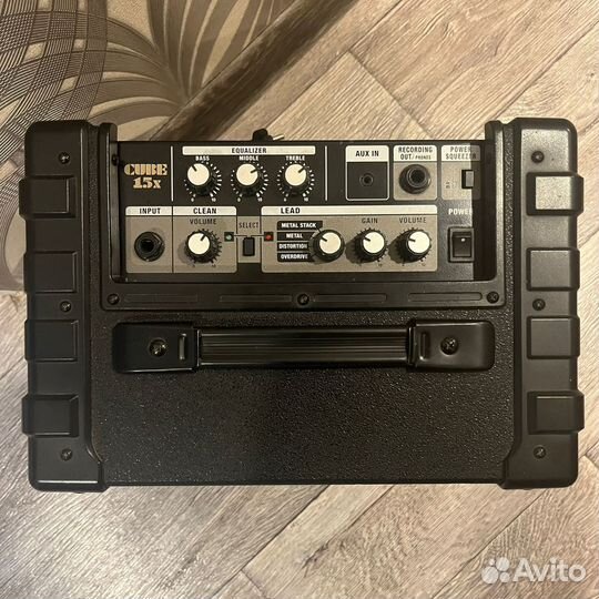 Гитарный комбик Roland Cube 15X